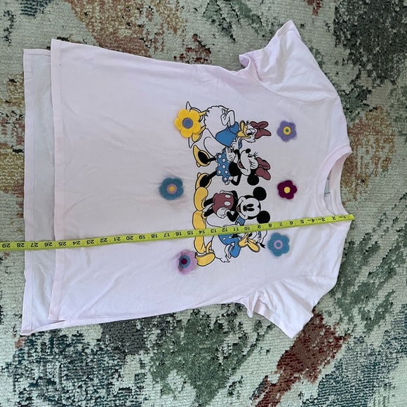 Disney Women's Crochet Mickey & Friends T Shirt size large
Euc - Picture 10 of 12